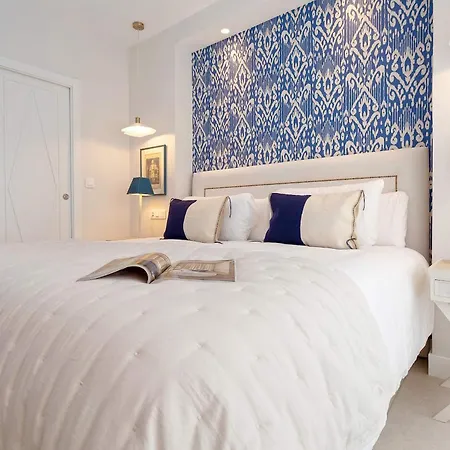 Apartment Genteel Plaza Del Teatro *